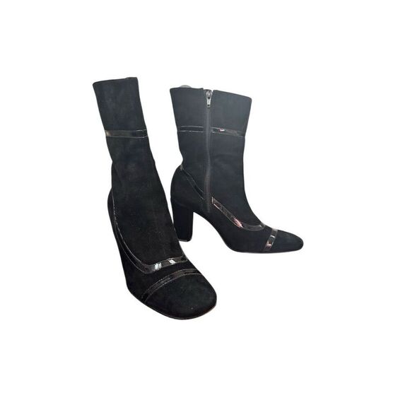 BCBG Max Azria Women's Black Suede Ankle Booties Size 38/7 Zip Closure - Picture 1 of 16